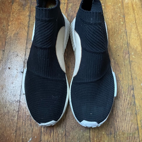 Adidas Shoes - Picture 3 of 3